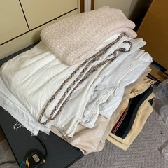 養生用の毛布大量の画像