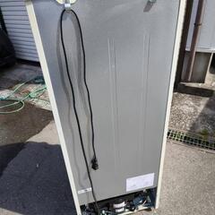条件にて配送無料 2ドア冷蔵庫 冷凍冷蔵庫 冷蔵庫 2023年製 他にも 1ドア冷凍庫 セカンド冷凍庫 冷凍庫 冷凍ストッカー レトロ冷蔵庫レトロデザイン冷蔵庫 レトロ風冷蔵庫 レトロ調冷蔵庫 昭和レトロ レトロ2ドア冷蔵庫 冷凍冷蔵庫 2ドタ冷蔵庫 セカンド冷蔵庫 等出品中の画像