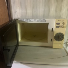 電子レンジ(かなり古め)の画像
