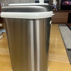 ペット専用ゴミ箱の画像