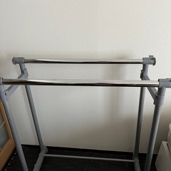 ハンガーラックの画像