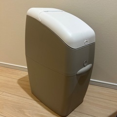 アプリカ　ニオイポイ本体と替えカセット6個セット　の画像