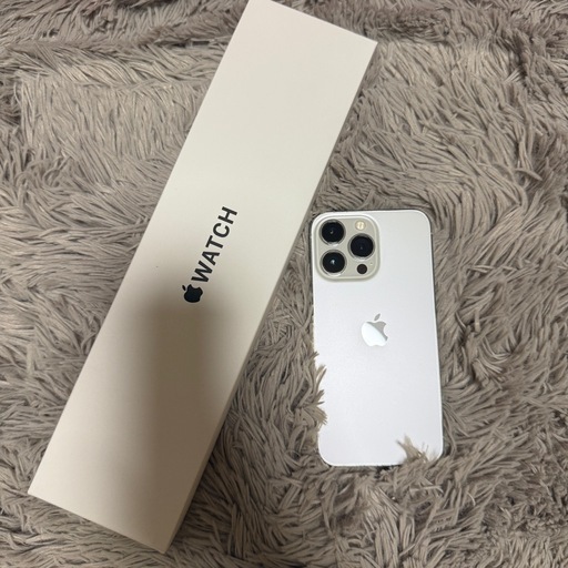 iPhone13 proとApple Watch seのセット