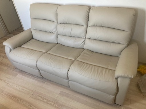 ニトリリクライニングソファ