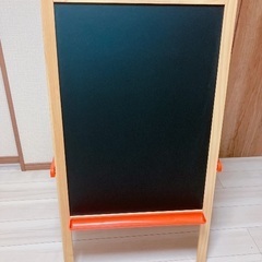IKEA  モーラ　イーゼル　 ソフトウッドの画像