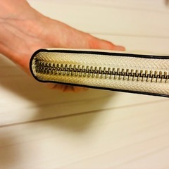 9月末迄🉐COACH長財布(アイボリー) 3000円から値下げしました！ お渡し日早い方優先★ジャンク品の画像