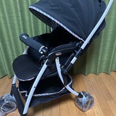 アプリカ　ベビーカー
の画像