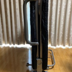 折りたたみベッドの画像