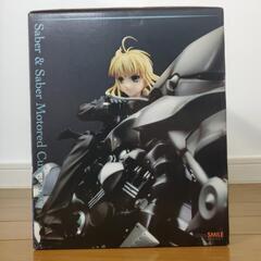セイバー＆セイバー・モータード・キュイラッシェ　フィギュアの画像