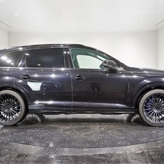 アウディQ7(個人名義の為銀行なのでローン組んでいただけます)の画像