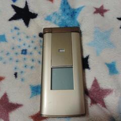 au kyF32の画像