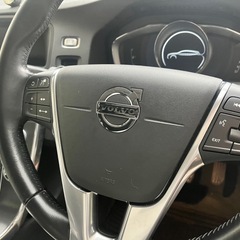 ボルボv60クロスカントリーD4 ディーゼルの画像