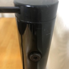 ガラストップテーブルの画像
