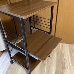 キッチン収納棚の画像
