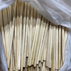 使用済み割り箸の画像