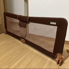 Little World 折りたたみ式ポータブルベッドレール　ブラウンの画像
