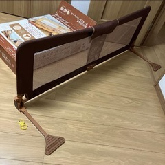 Little World 折りたたみ式ポータブルベッドレール　ブラウンの画像