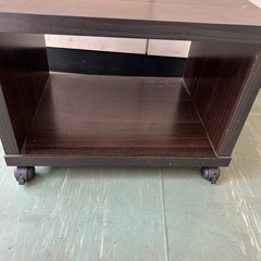 ニトリ　L型パソコンデスク＆デスクワゴン＆キャビネット　引き取りのみの画像