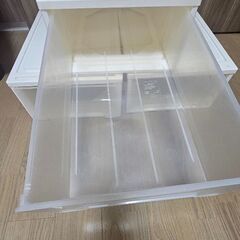 衣類の収納ケース　3個の画像
