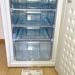 【未使用保証有り】アイリスオーヤマ 冷凍庫 85L ホワイト IUSD-9B-W 前開き式 直冷式 幅55cmの画像
