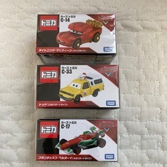 トミカ　カーズ3点　トミカビル　まとめ売りの画像