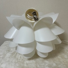 IKEA KNAPPAペンダントランプの画像