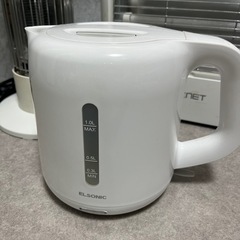 ヒーター2個と、ケトル　合計3点の画像