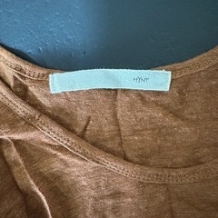 LYNN 服 ブラウンオレンジ トップス ノースリーブ Tシャツの画像