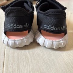 adidas サンダル 14.5の画像