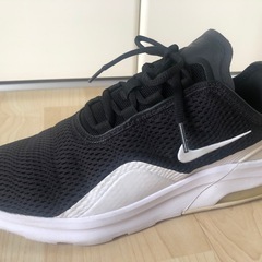 NIKEスニーカー　　26.5cmの画像