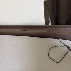 【マットレスセット】 ベッド セミダブル すのこ 棚付き コンセント 高さ3段階 ウォルナット+ポケットコイルマットレス 黒の画像