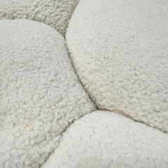 VeroMan もふもふの触感 ラムボア×木材 円柱型オットマンの画像