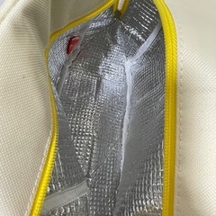LOONEY TUNES トゥイーティー ランチバッグ　保冷の画像