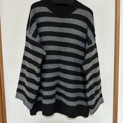 服 ストライプ トップス ニット セーター ブラック グレーの画像