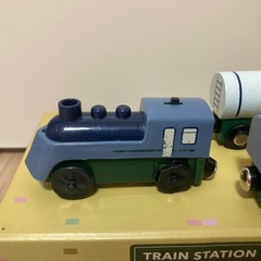 電車のおもちゃの画像