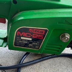 100v 電気チェンソー　　庭木の画像