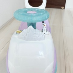 アナ雪　手押し車の画像