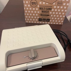 ワッフル、ホットサンドメーカーの画像