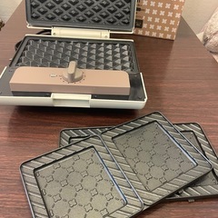 ワッフル、ホットサンドメーカーの画像