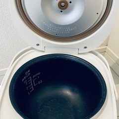 炊飯器の画像