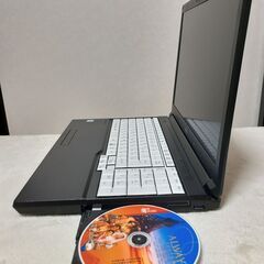 FUJITSU　15インチ　core i5　8GB　SSD　Wi-Fi　Bluetooth　マルチ　テンキー　Microsoft office2021　Windows11　の画像