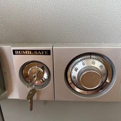 小型金庫の画像