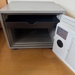 小型金庫の画像