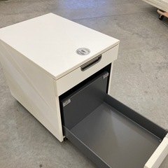 【OF-62】IKEA イケア ガッラント 引き出しユニット デスクワゴン 収納ワゴン 書類 ホワイト キャスター付き　検)事務机　オフィス チェア　会議 椅子　ロッカー　ミーティングテーブル　応接ソファ 店舗 事務所 什器　書庫 本棚 ラック デスク スチール 美品多数 格安 【中古オフィス家具】の画像