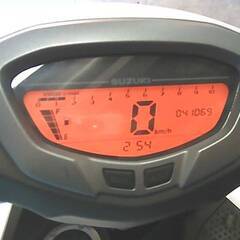 SUZUKI スウィッシュ125 白 エンジン始動確認 自賠責保険で乗れます 半額配送キャンペーン 現状渡し諸経費￥0- 横浜 P-Yardの画像