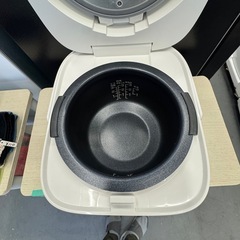 USED 炊飯器 ハイアール 2022年 3合の画像