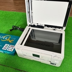 カラープリンター複合機(プリンター、スキャナー、コピー付き)の画像