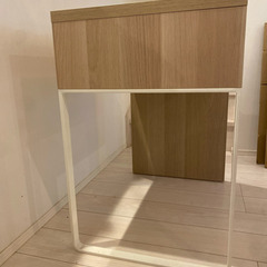 IKEA デスクの画像