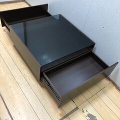 ガラス天板 センターテーブル ローテーブル 引き出し収納付き ダークブラウン モダン シンプル収納家具　【糸島市内 送料無料】250904-4の画像