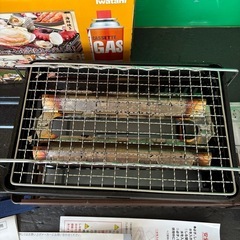 東z455 炉ばた焼き器 炙りや iwatani イワタニ 網焼き 串焼き 炉端焼き 型番:CB-ABR-1 海鮮焼き 焼き鳥 焼きガニ 焼餅･焼きたらこ 身近な食材 魚介の炙り焼き 網焼き焼肉 焼き野菜 網焼きソーセージ 卓上で七輪焼き！ お手軽BBQの画像
